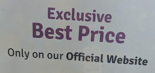 Help me to identification this beautiful font