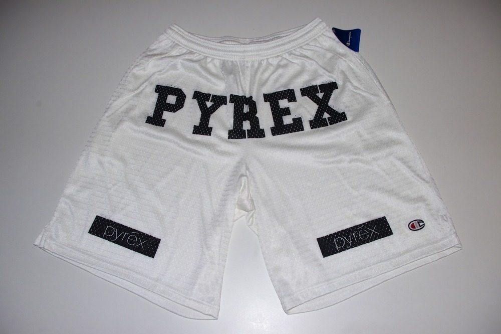 Can anyone identify this pyrex font?