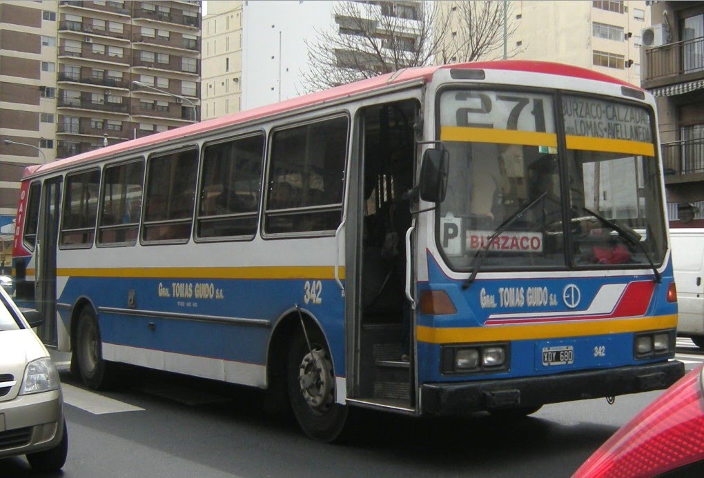 WHAT FONT IS 271 & GRAL TOMAS GUIDO